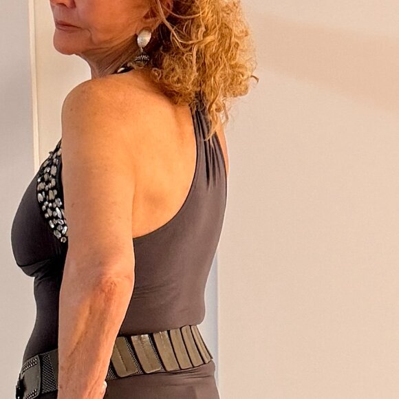 Vintage Cache Grey Top w/ Stones Sz. S (M) Sleeveless Figure Flattering - Picture 5 of 16